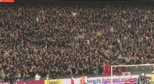 NL: Feyenoord Rotterdam - PSV Eindhoven Fans. 2025-10-26